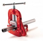 Ridgid Bench Yoke Pipe Vise (1/8" to 2" Pipe Capacity)