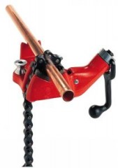 Ridgid Top Screw Bench Chain Pipe Vise  (1/8" to 5" Pipe Capacity)